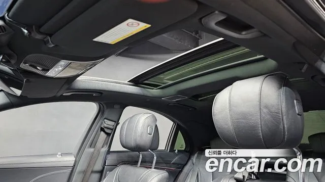 Mercedes-Benz S-Class 2018 thumb 12