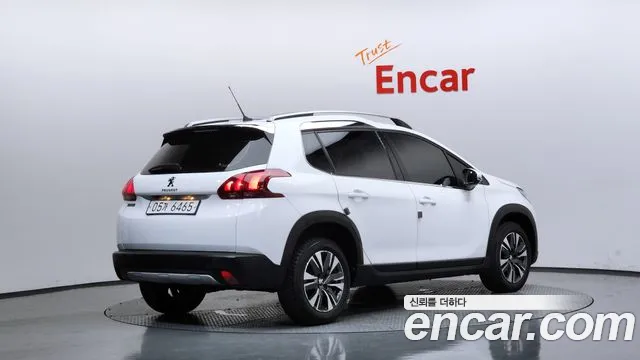Peugeot 2008 2019 thumb 10