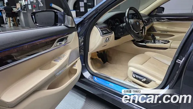 BMW 7 серии 2016 thumb 4