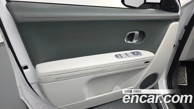 Hyundai Ioniq5 2022 thumb 4