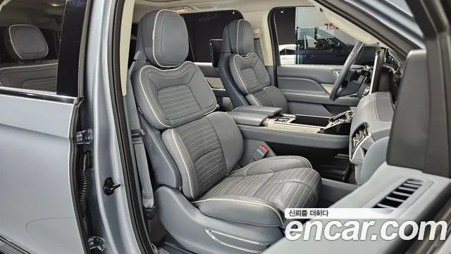 Lincoln Navigator 2019 thumb 10