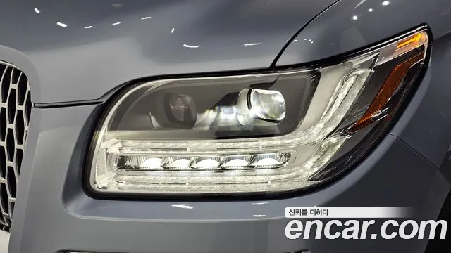 Lincoln Navigator 2019 thumb 12