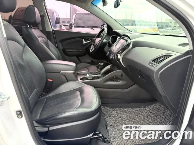 Hyundai Tucson 2013 thumb 12