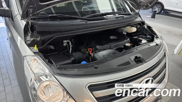 Hyundai Staria 2016 thumb 4