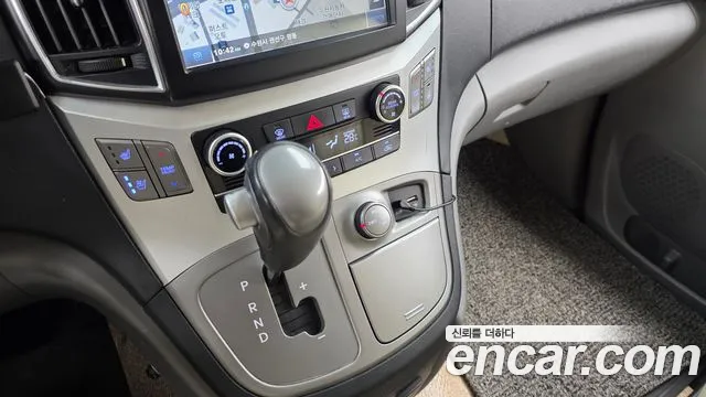 Hyundai Staria 2016 thumb 8