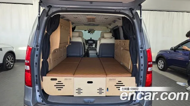 Hyundai Staria 2016 thumb 5