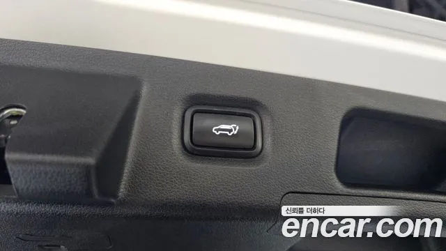 Hyundai Santa Fe 2023 thumb 10