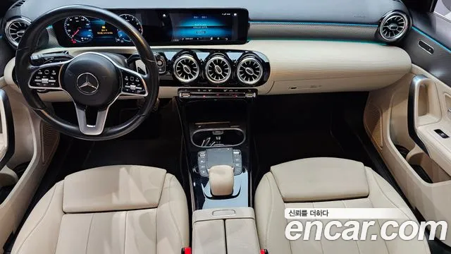 Mercedes-Benz A-Class 2021 thumb 12