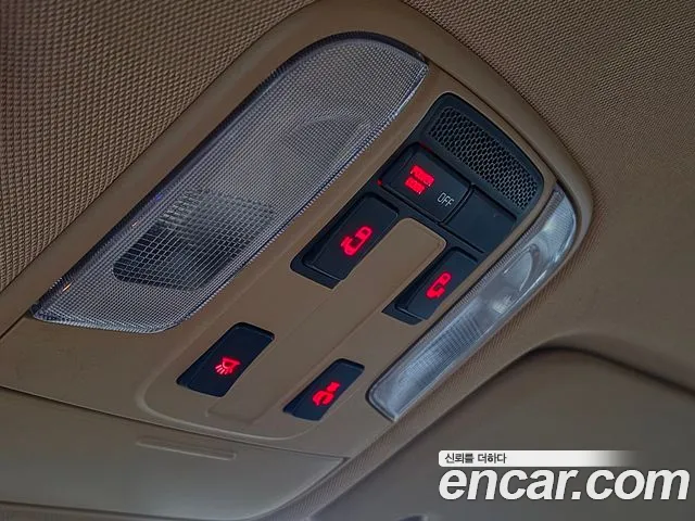 Kia Carnival 2019 thumb 6