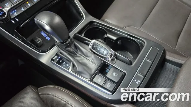 Hyundai Grandeur 2017 thumb 10