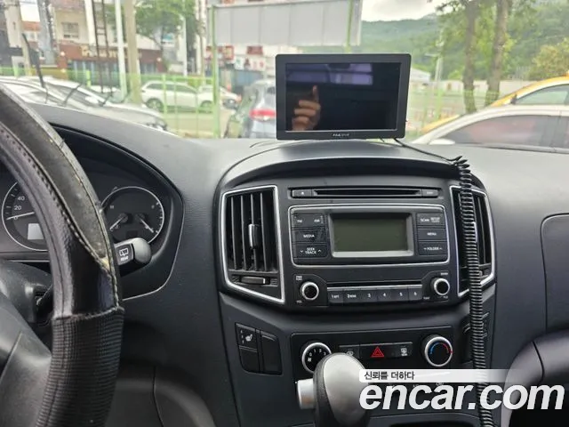 Hyundai Staria 2016 thumb 11