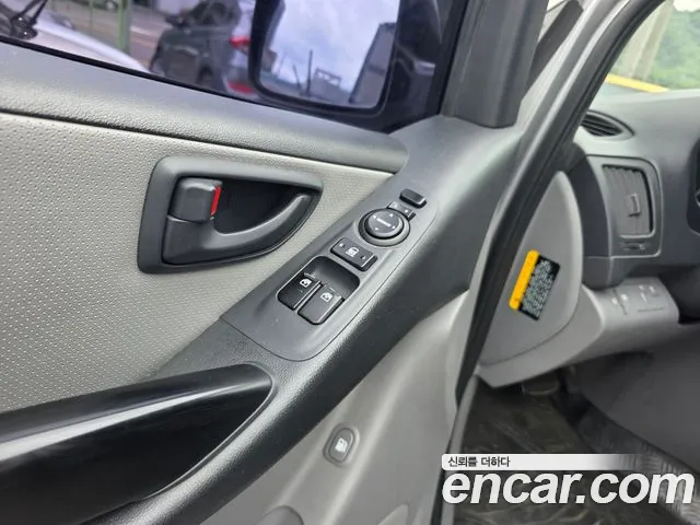 Hyundai Staria 2016 thumb 2