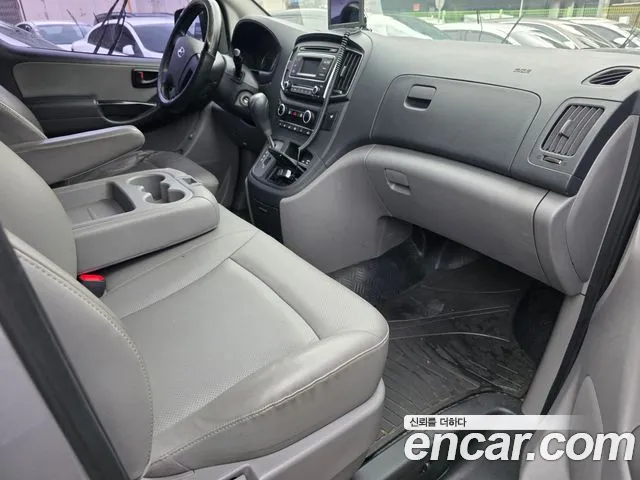 Hyundai Staria 2016 thumb 12