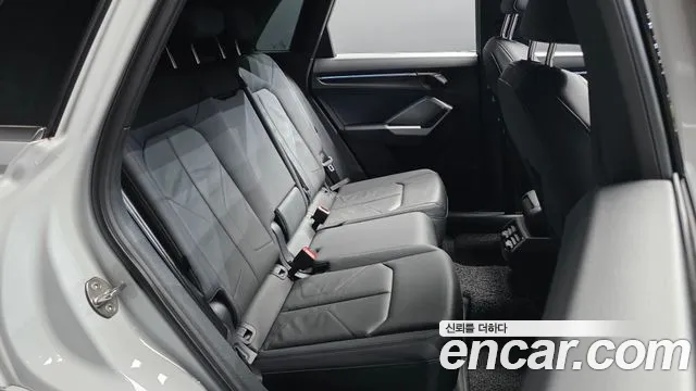 Audi Q3 2023 thumb 4
