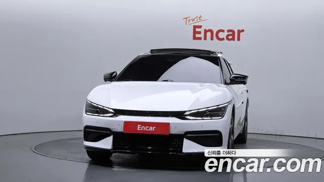 Kia EV6 2022 thumb 2
