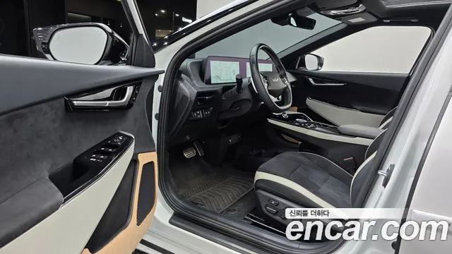 Kia EV6 2022 thumb 11