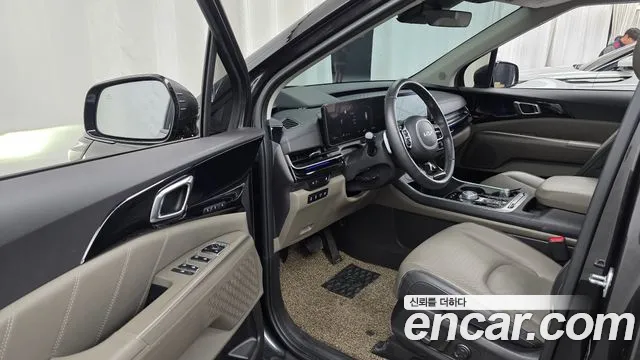 Kia Carnival 2023 thumb 10