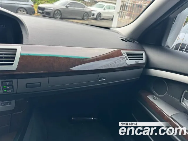 BMW 7 серии 2007 thumb 10