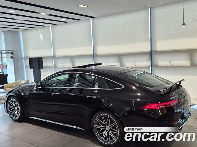 Mercedes-Benz AMG GT 2025 thumb 4