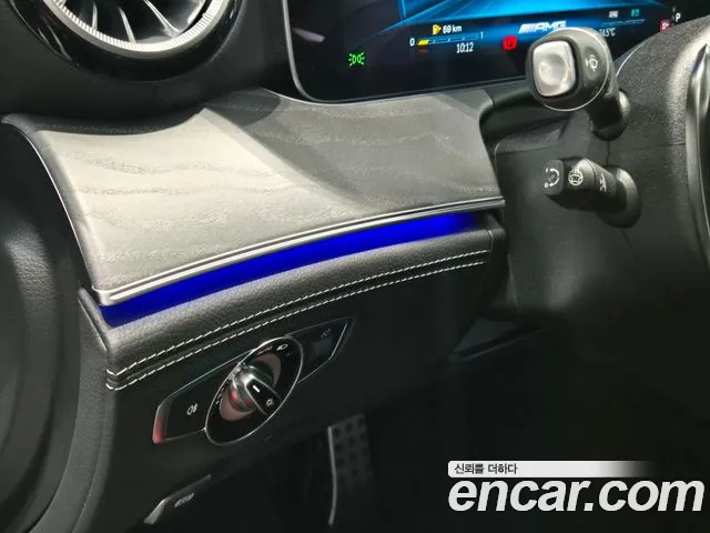 Mercedes-Benz AMG GT 2025 thumb 10