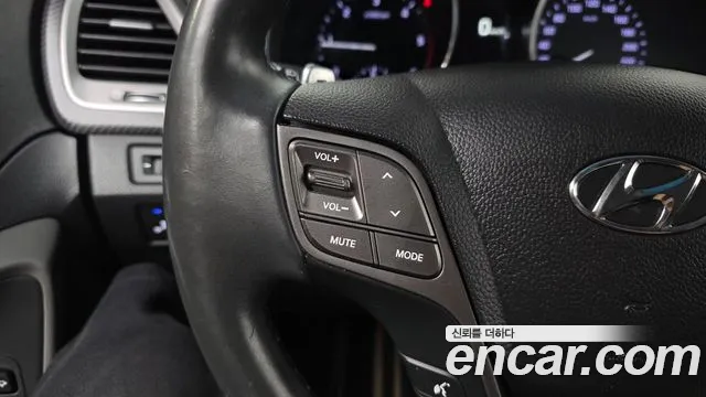 Hyundai Santafe 2018 thumb 7