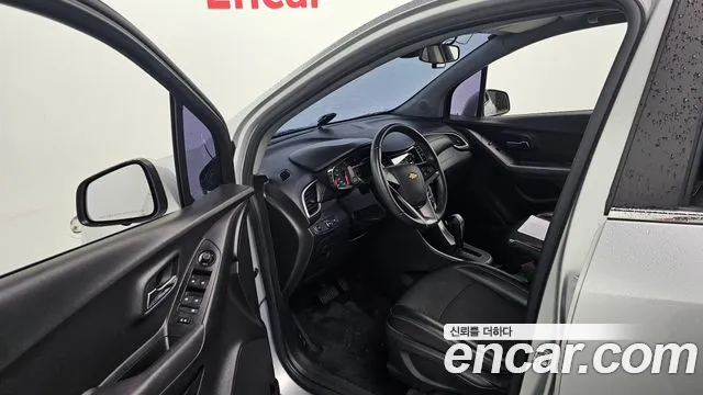 Chevrolet Trax 2017 thumb 2