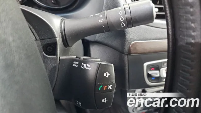 Renault SM3 2010 thumb 7