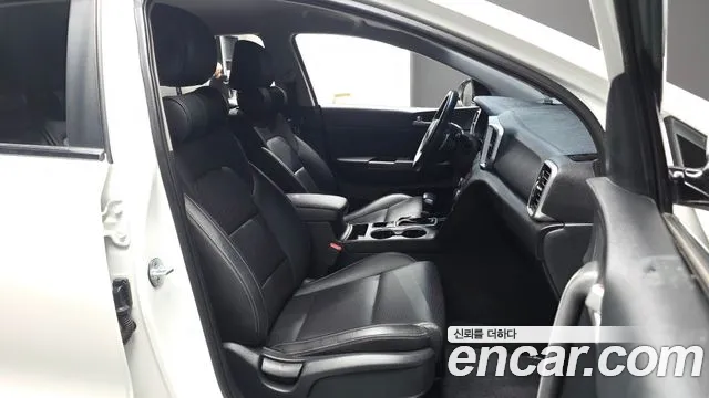 Kia Sportage 2018 thumb 11