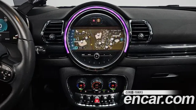 Mini Cooper Clubman 2022 thumb 10