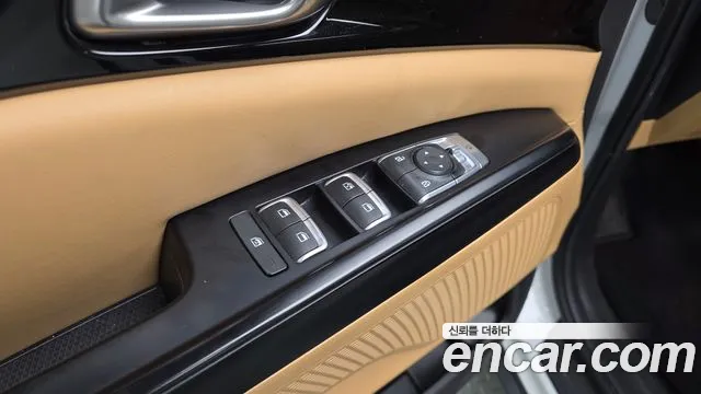 Kia Carnival 2022 thumb 4