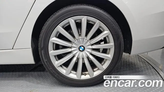 BMW 6 серии Gran Turismo 2022 thumb 5