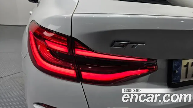 BMW 6 серии Gran Turismo 2022 thumb 2