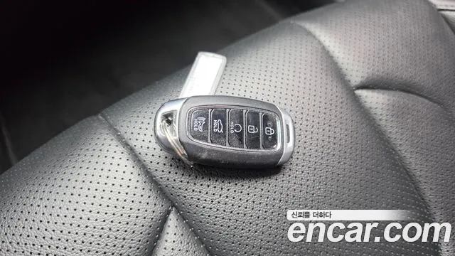 Hyundai Elantra 2021 thumb 2
