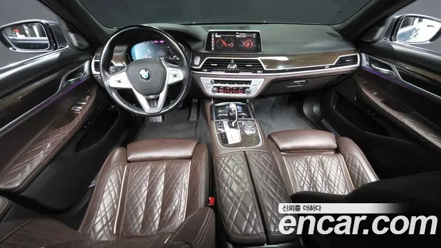 BMW 7 серии 2019 thumb 4