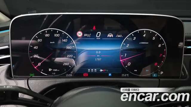 Mercedes-Benz E-Class 2025 thumb 11