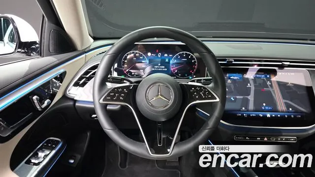 Mercedes-Benz E-Class 2025 thumb 10