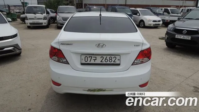 Hyundai Accent 2014 thumb 11