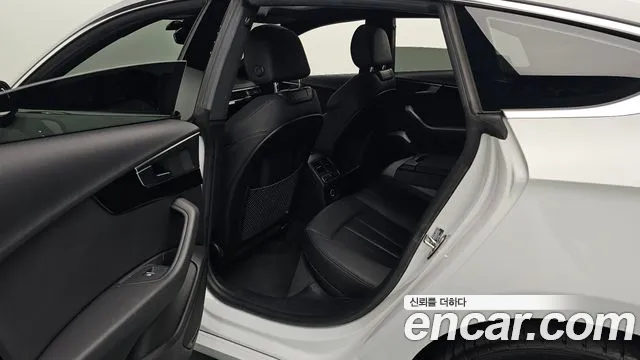 Audi A5 2019 thumb 4