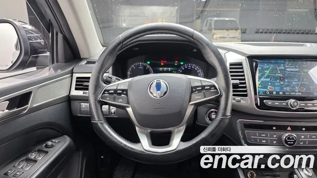 KGM Rexton 2019 thumb 4