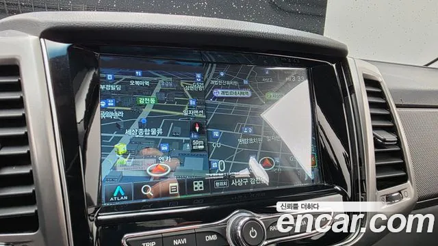 KGM Rexton 2019 thumb 7