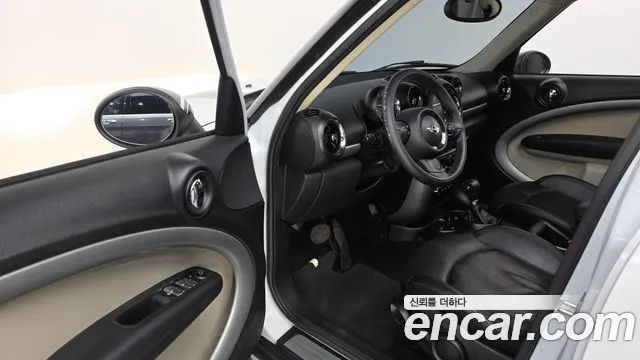 Mini Countryman 2015 thumb 4