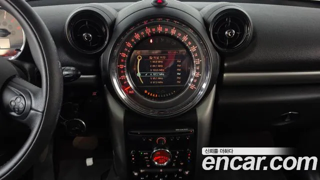 Mini Countryman 2015 thumb 3