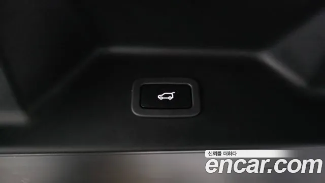 Land Rover Range Rover 2019 thumb 9