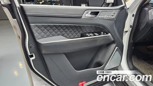 KGM Rexton 2021 thumb 11