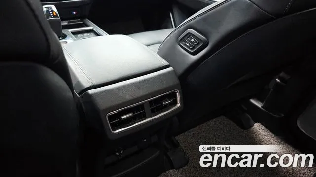 KGM Rexton 2021 thumb 8