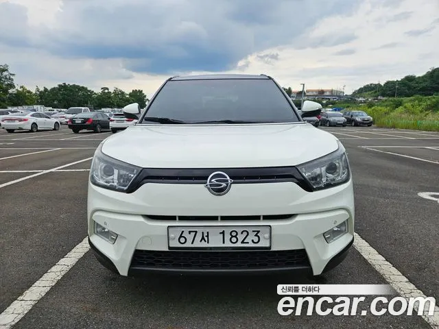 KGM Tivoli 2015 thumb 11