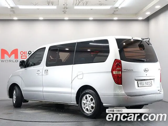 Hyundai Staria 2010 thumb 9