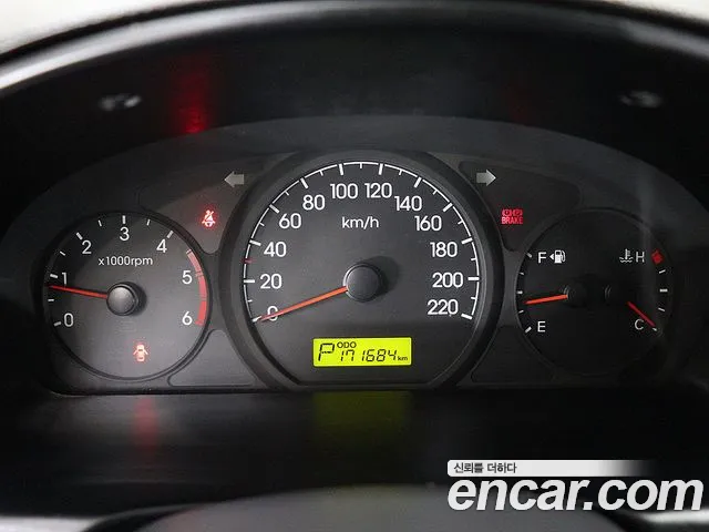 Hyundai Staria 2010 thumb 3