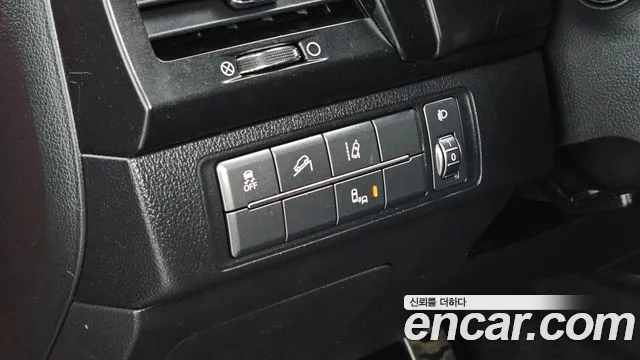 KGM Rexton 2021 thumb 7