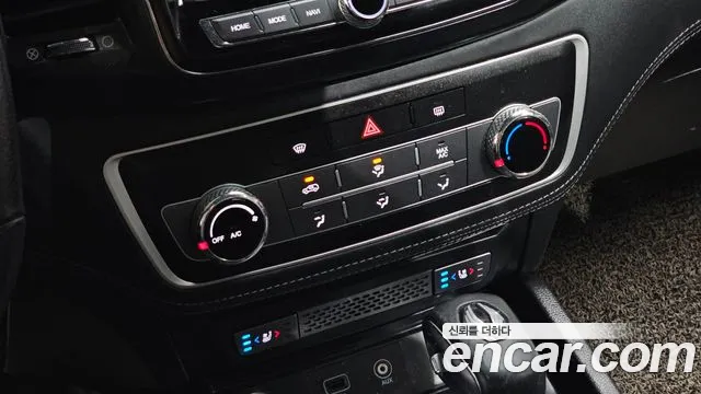 KGM Rexton 2021 thumb 2